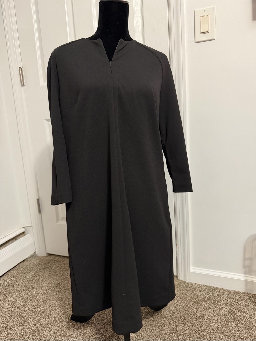 Donna Morgan Black Long-Sleeve Shift Dress Size Large (10)